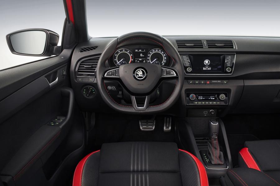 Торпедо Skoda Fabia Combi Monte Carlo (NJ) 2018 года  (WW) (фото 5 из 40)